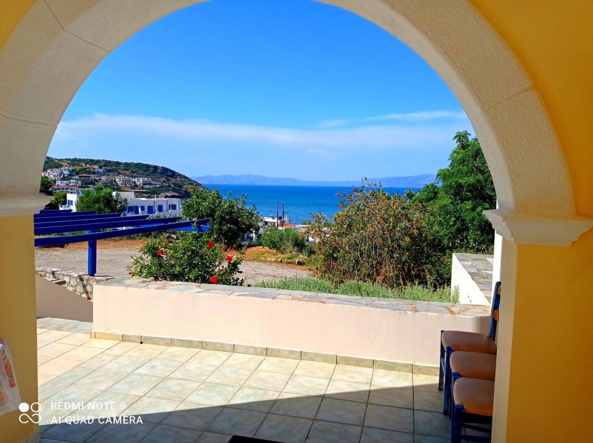 Evangelia House Sea View Apartments Agia Pelagia  Bagian luar foto