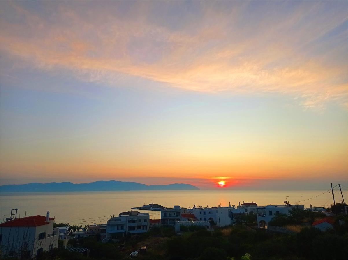 Evangelia House Sea View Apartments Agia Pelagia  Bagian luar foto