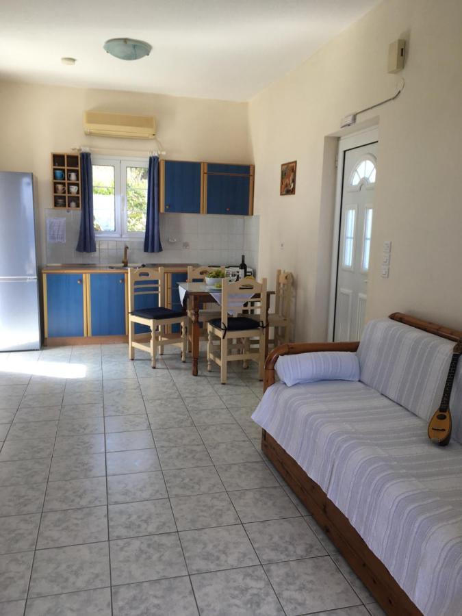 Evangelia House Sea View Apartments Agia Pelagia  Bagian luar foto